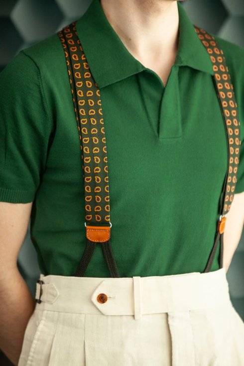 Green knitted polo shirt 