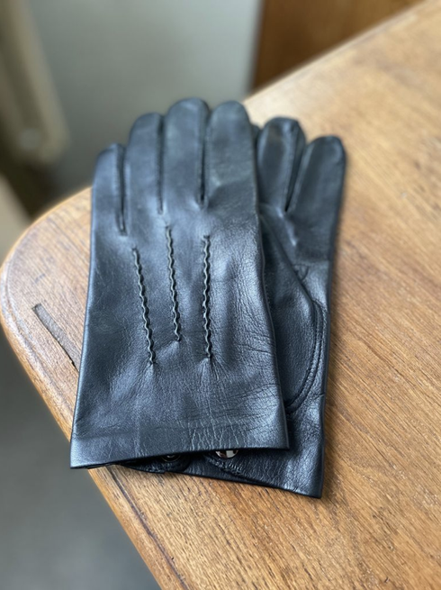Uninsulated leather cavalry gloves