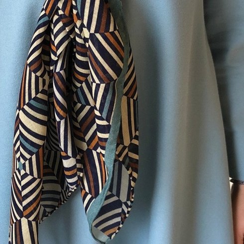 Woolen kaleidoscope scarf 110 cm