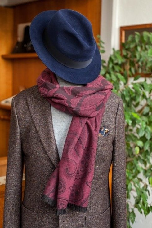double- faced cotton scarf shades of burgundy